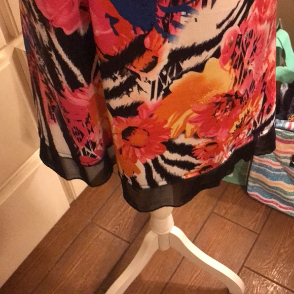 Tunic top - Picture 2 of 4